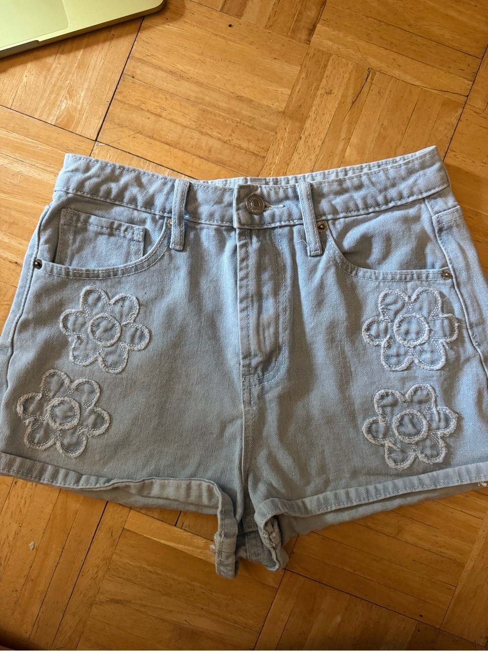Light Blue Denim Flower Appliqué Women's Shorts